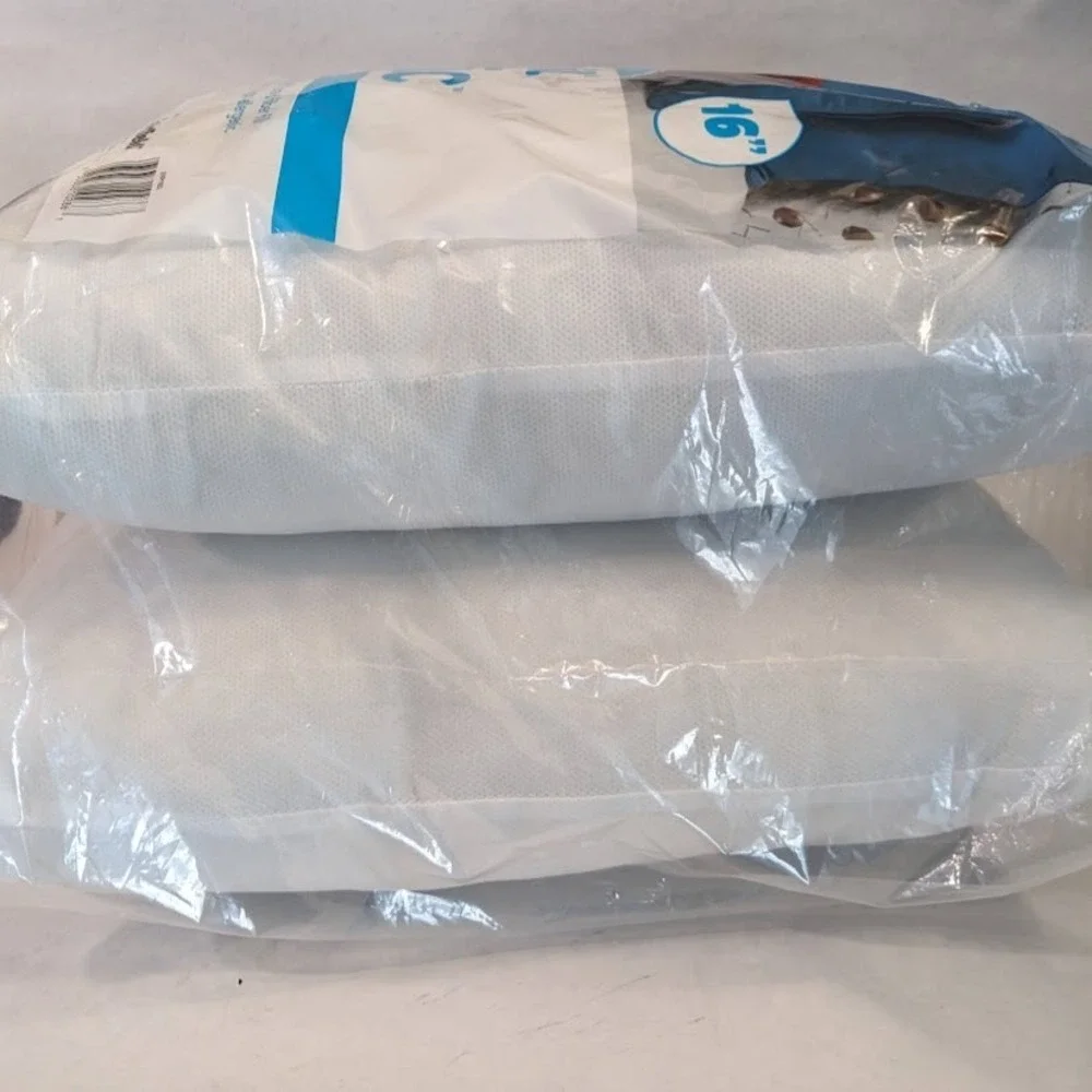 Fairfield Poly-fil Basic 16x16 Pillow Inserts 2 Pack White Square Hypoallergenic